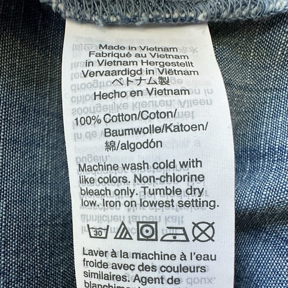 J CREW | NWOT LONG SLEEVE CHAMBRAY COTTON TOP BUTTON SHOULDER HIGH LOW SIZE 00 - Picture 8 of 10